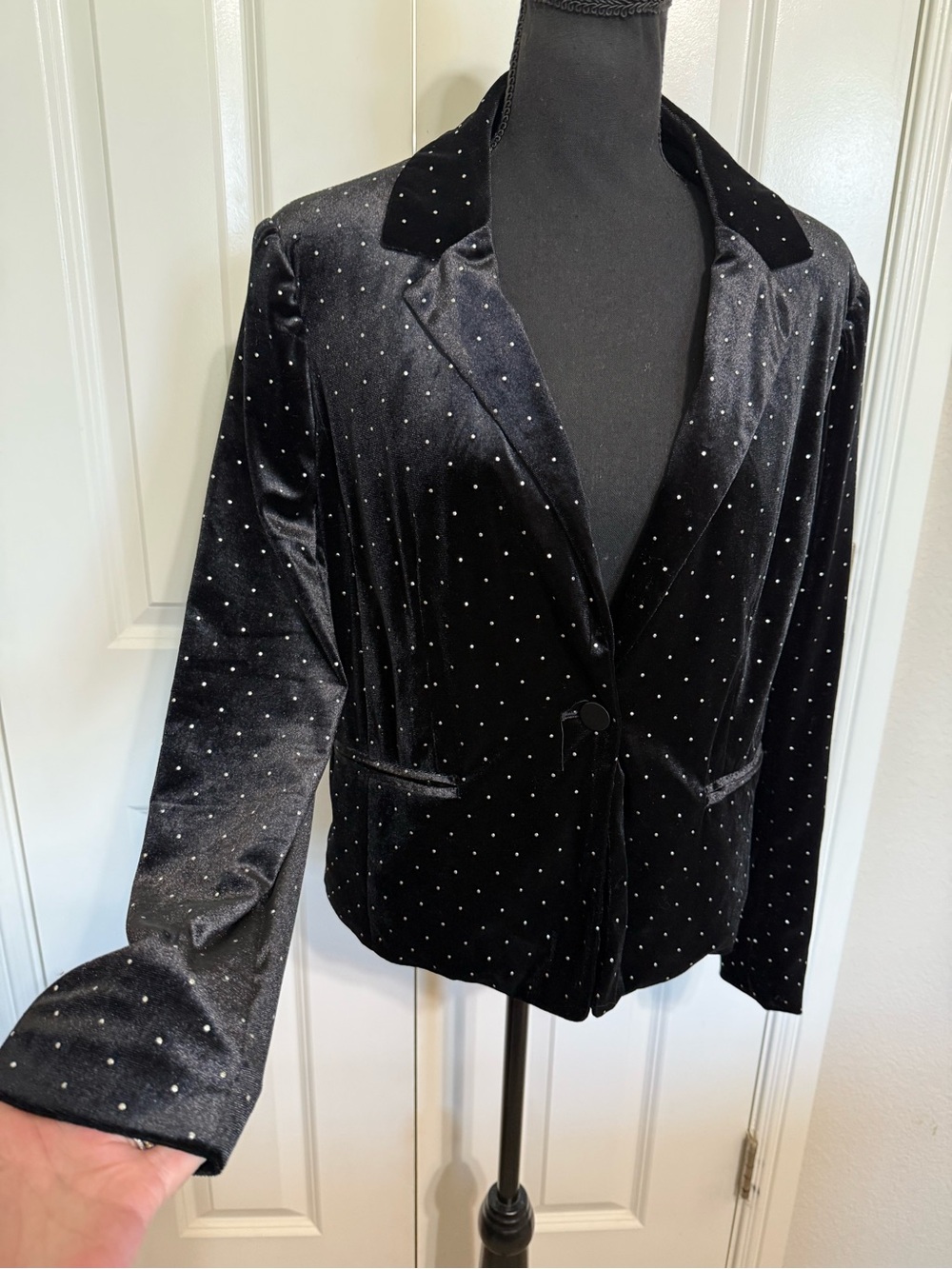 Philosophy Republic Clothing SZ 8 Black Velvet Blazer with Silver Sparkly Dots